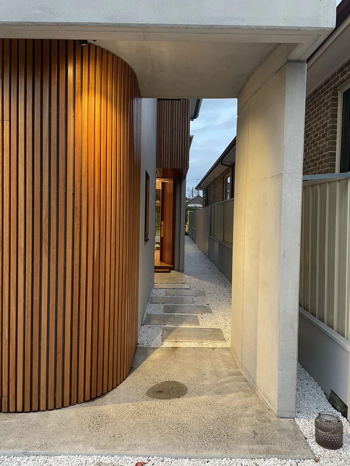 Abbotsford Residence — Entry